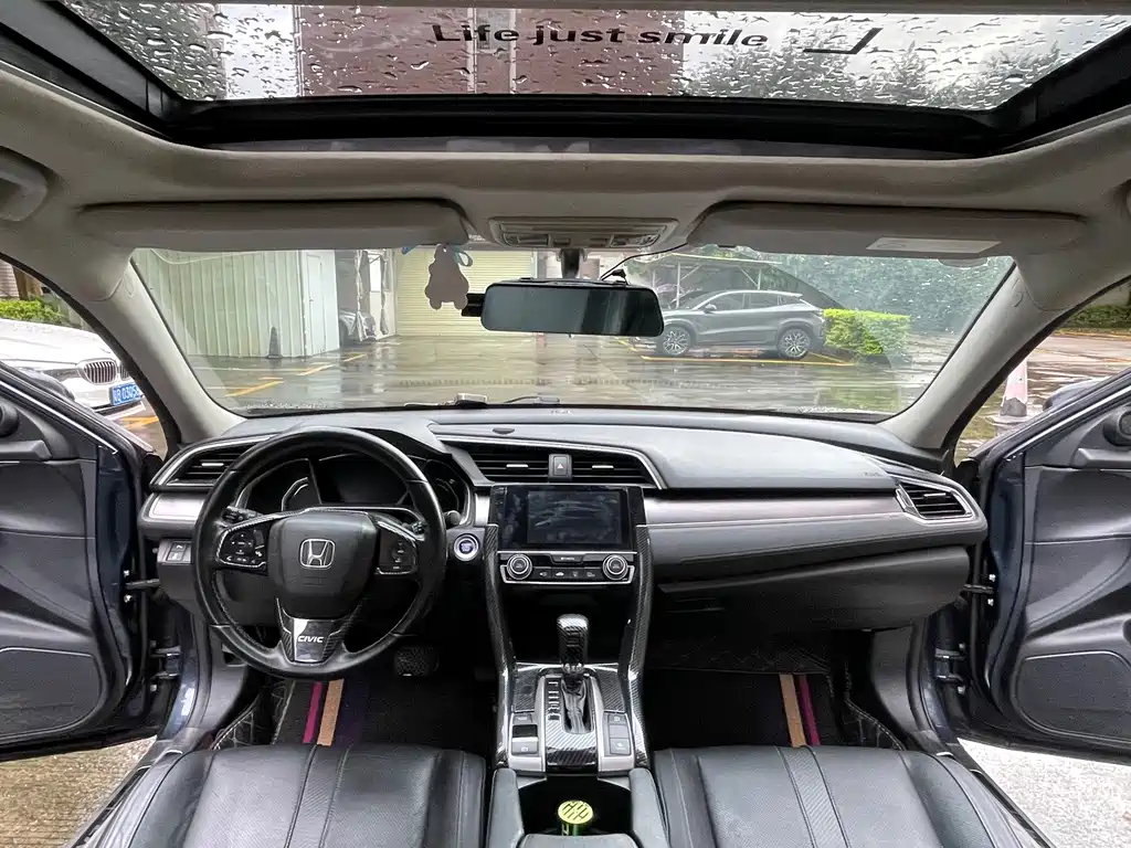 Honda Civic — фото 11