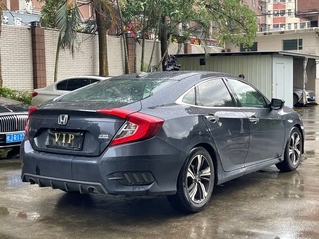 Honda Civic — фото 4