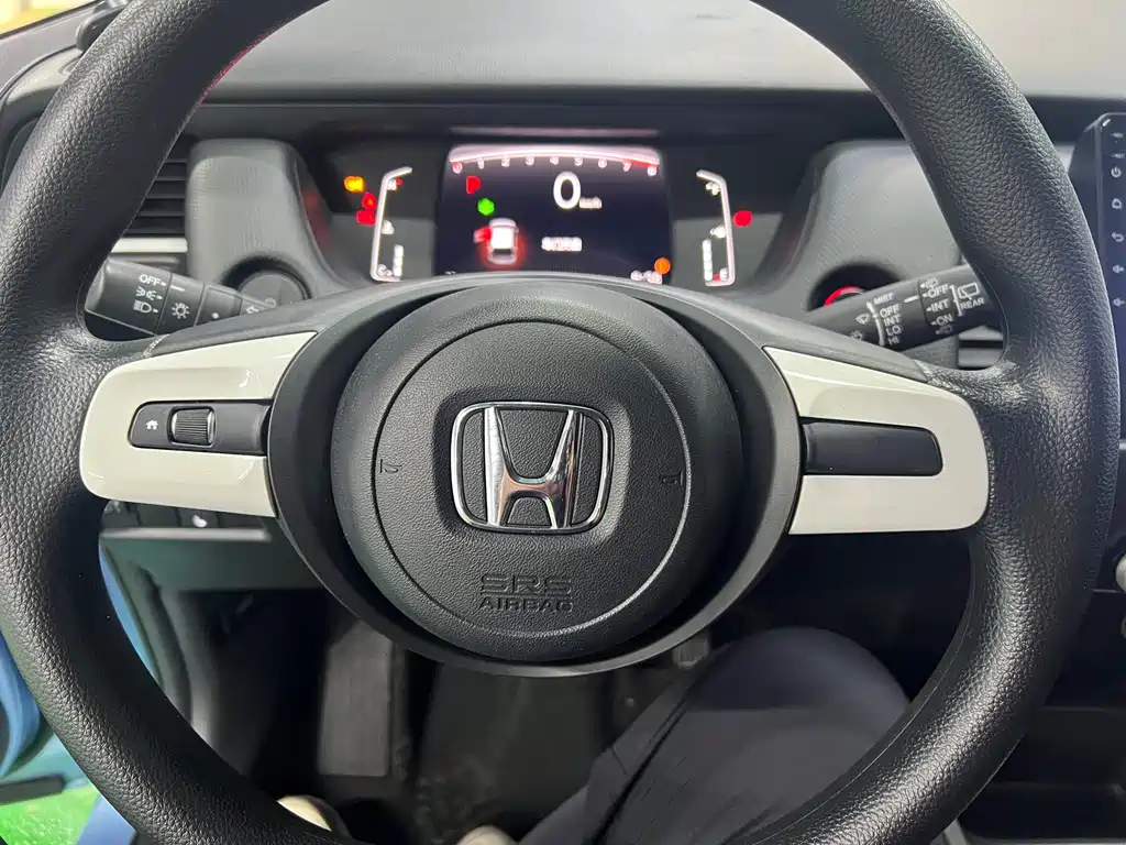 Honda Fit — фото 11