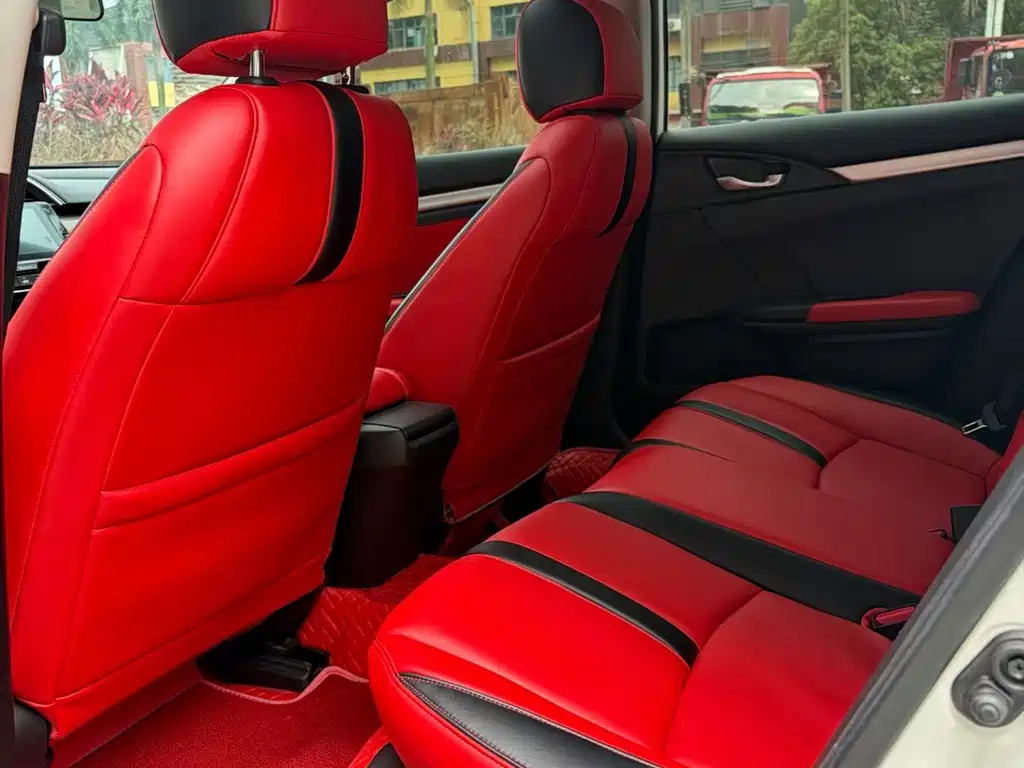Honda Civic — фото 7