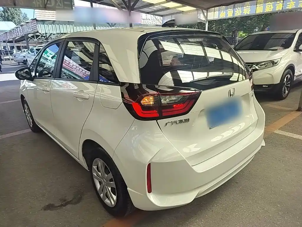 Honda Fit — фото 5