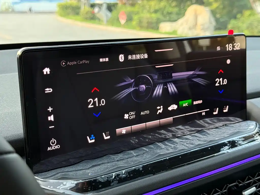 Honda Accord — фото 11