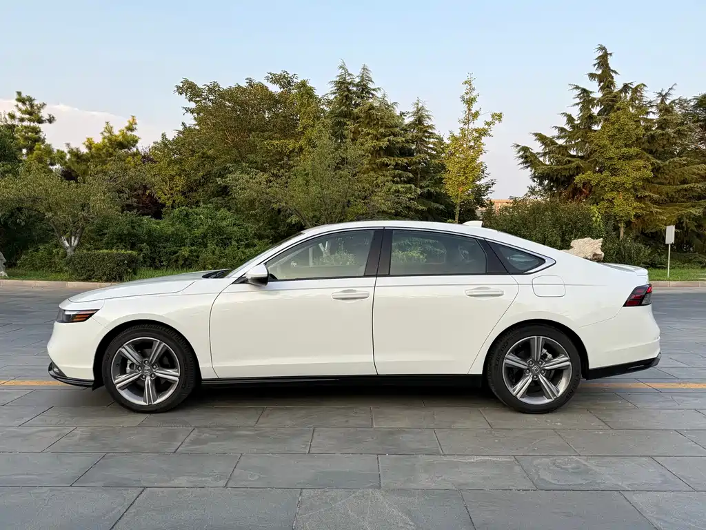 Honda Accord — фото 22