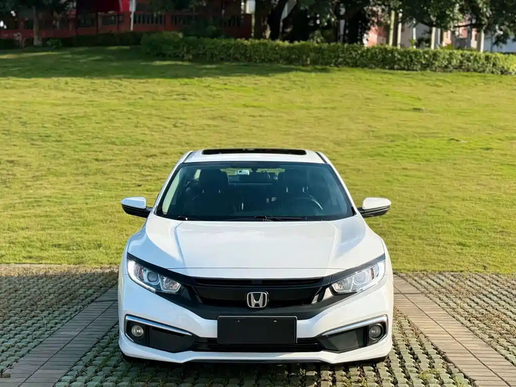 Honda Civic — фото 2