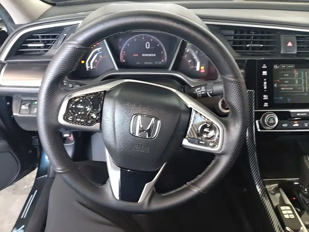 Honda Civic — фото 11