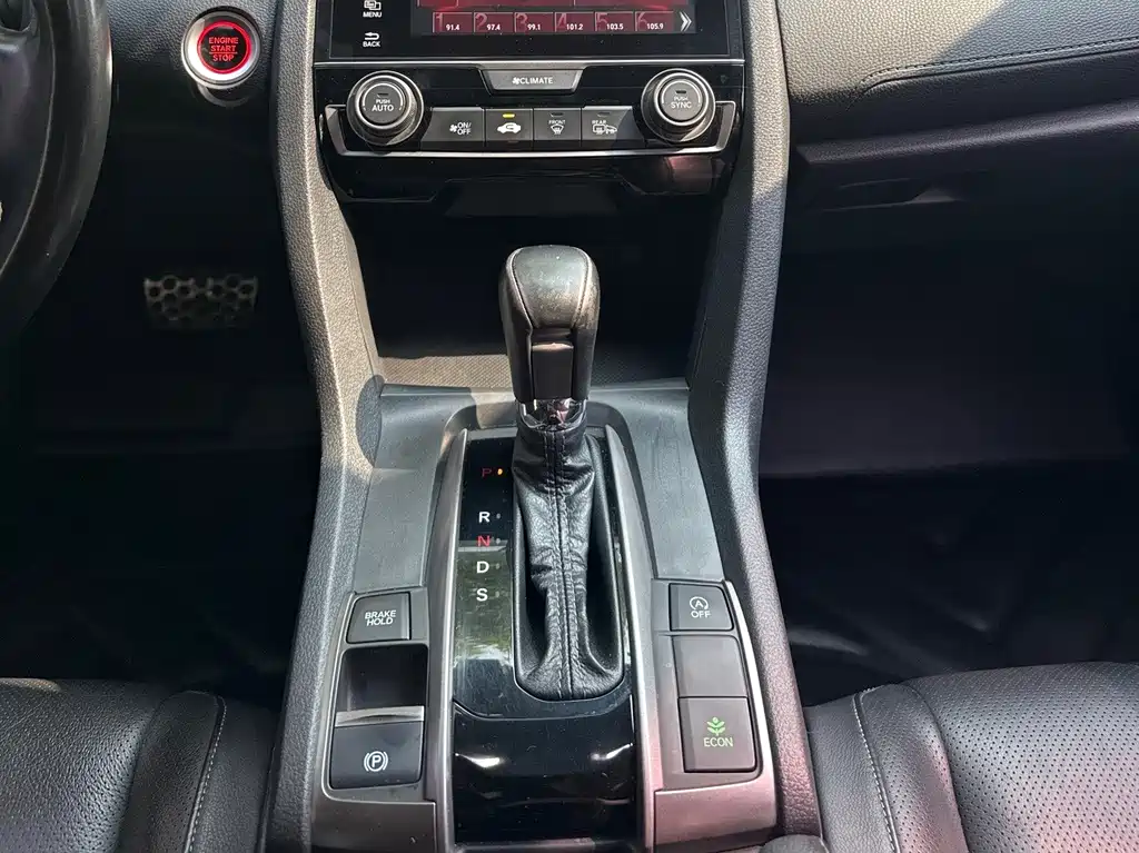 Honda Civic — фото 14