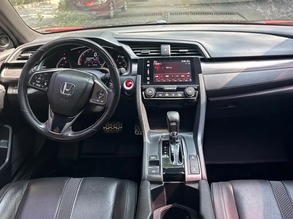 Honda Civic — фото 10