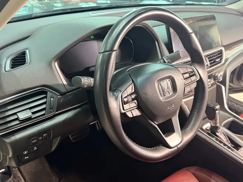 Honda Accord — фото 13