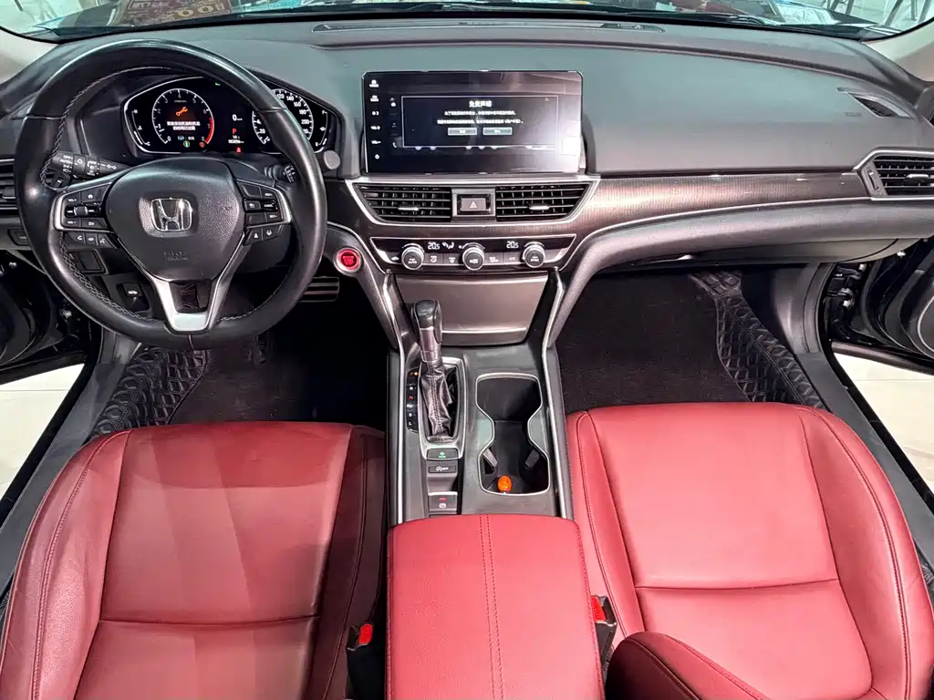 Honda Accord — фото 18