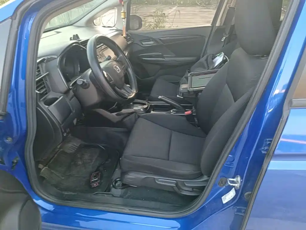 Honda Fit — фото 15
