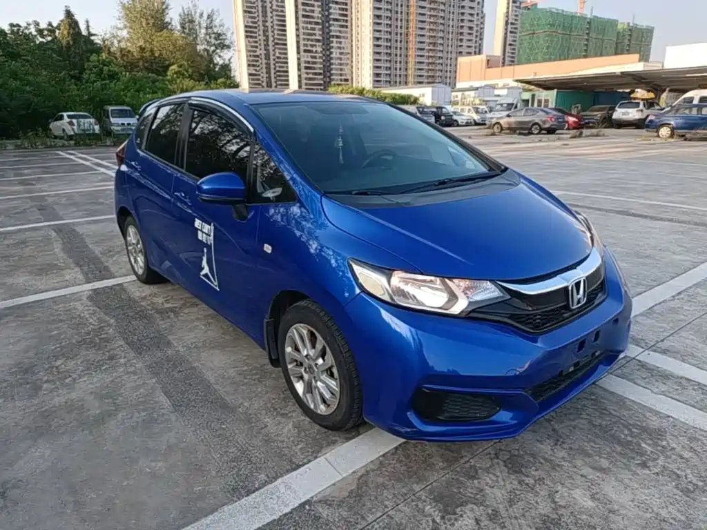 Honda Fit — фото 4