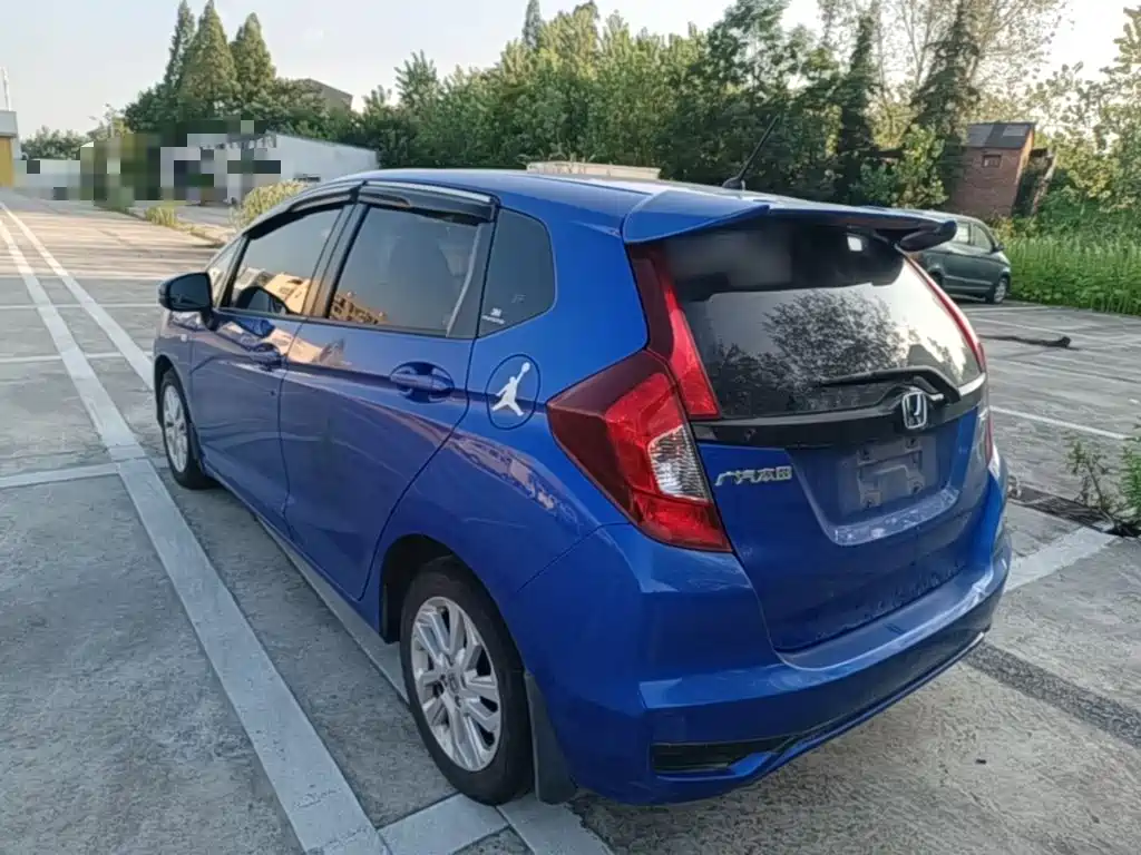 Honda Fit — фото 5