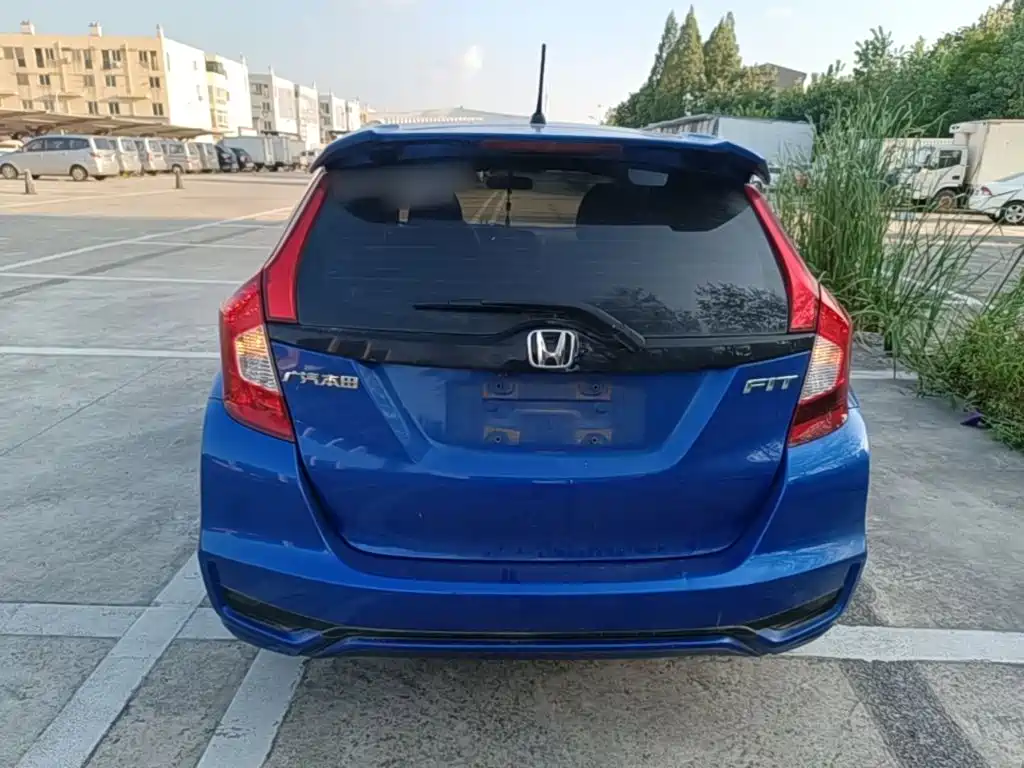 Honda Fit — фото 6
