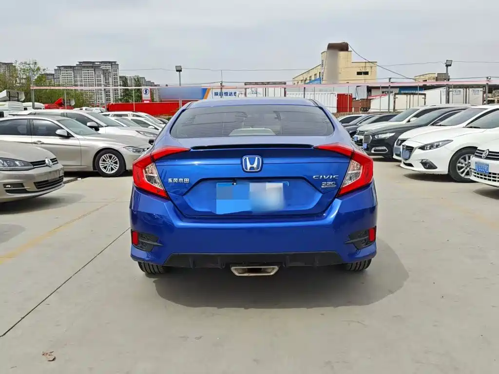 Honda Civic — фото 6