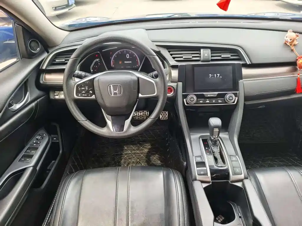 Honda Civic — фото 8
