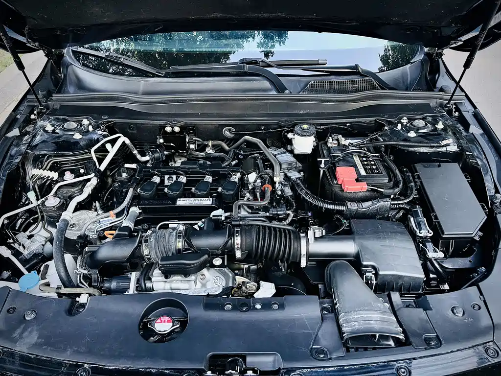 Honda Accord — фото 15