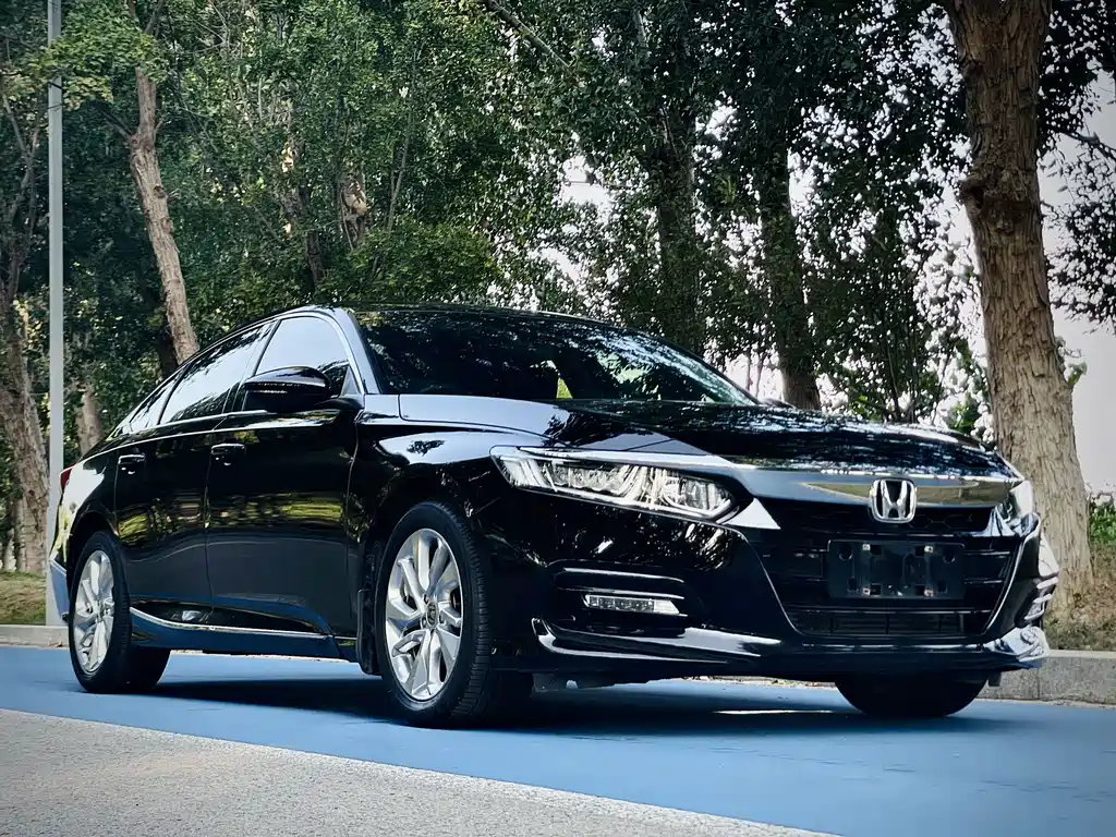 Honda Accord — фото 3