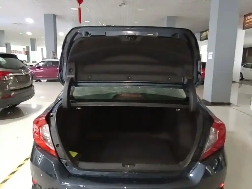 Honda Civic — фото 19