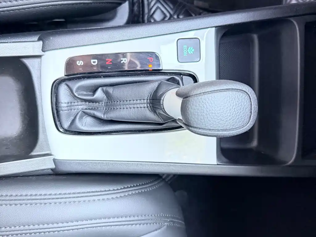 Honda Fit — фото 13