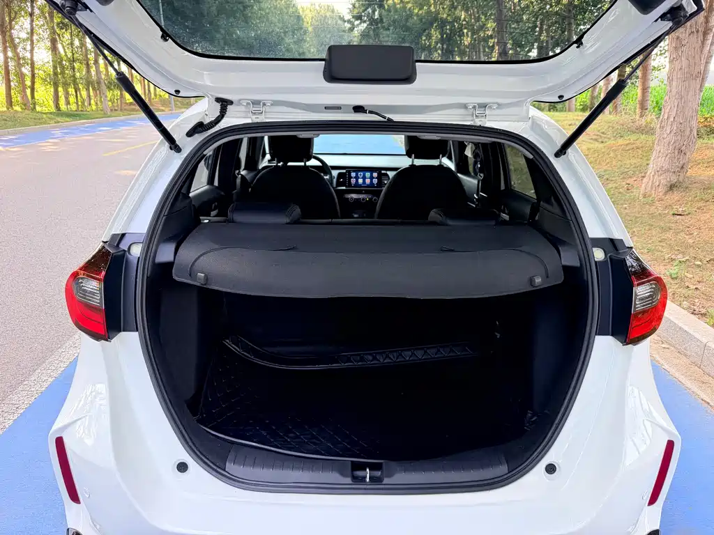 Honda Fit — фото 17