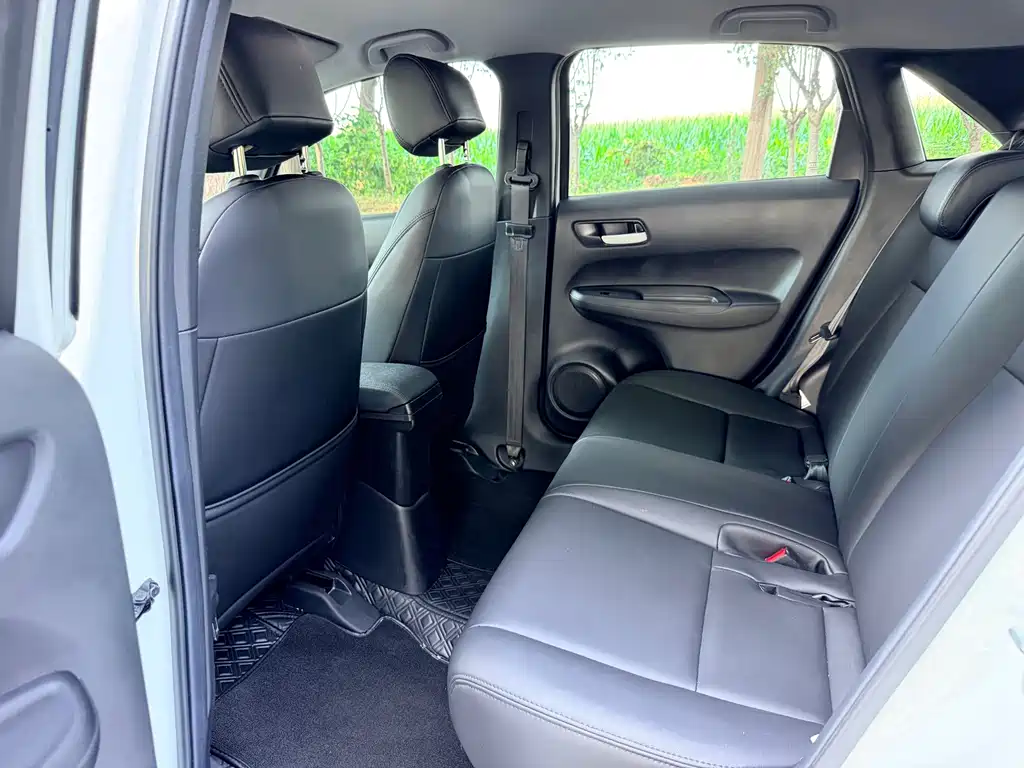 Honda Fit — фото 9