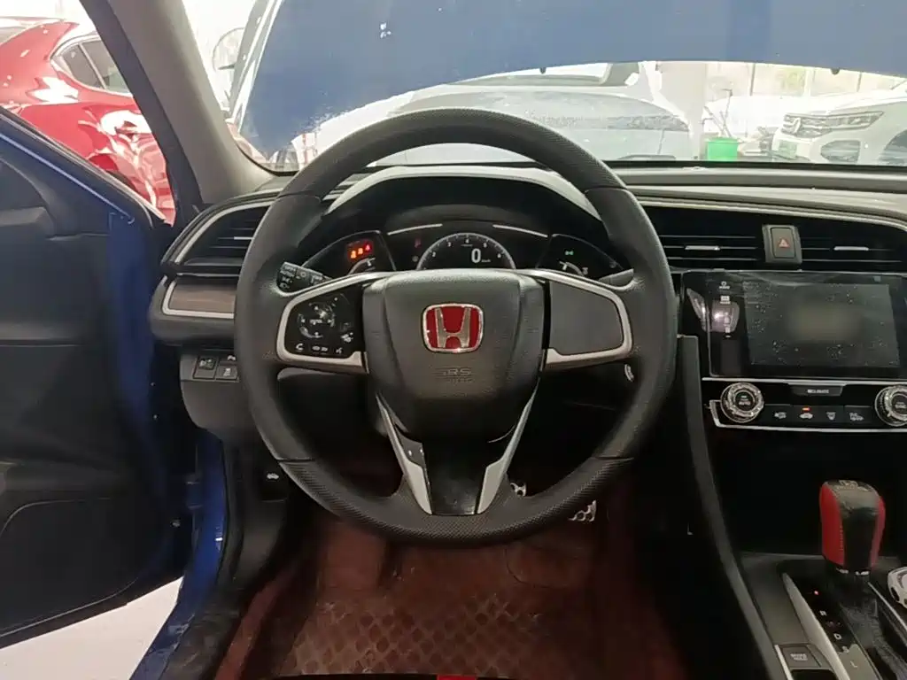Honda Civic — фото 11