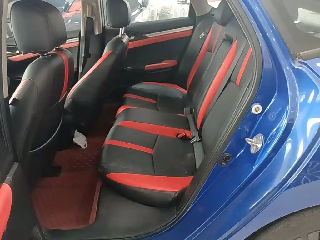 Honda Civic — фото 17