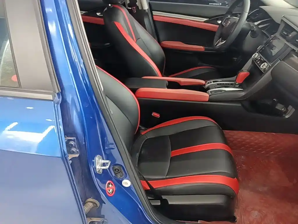Honda Civic — фото 25