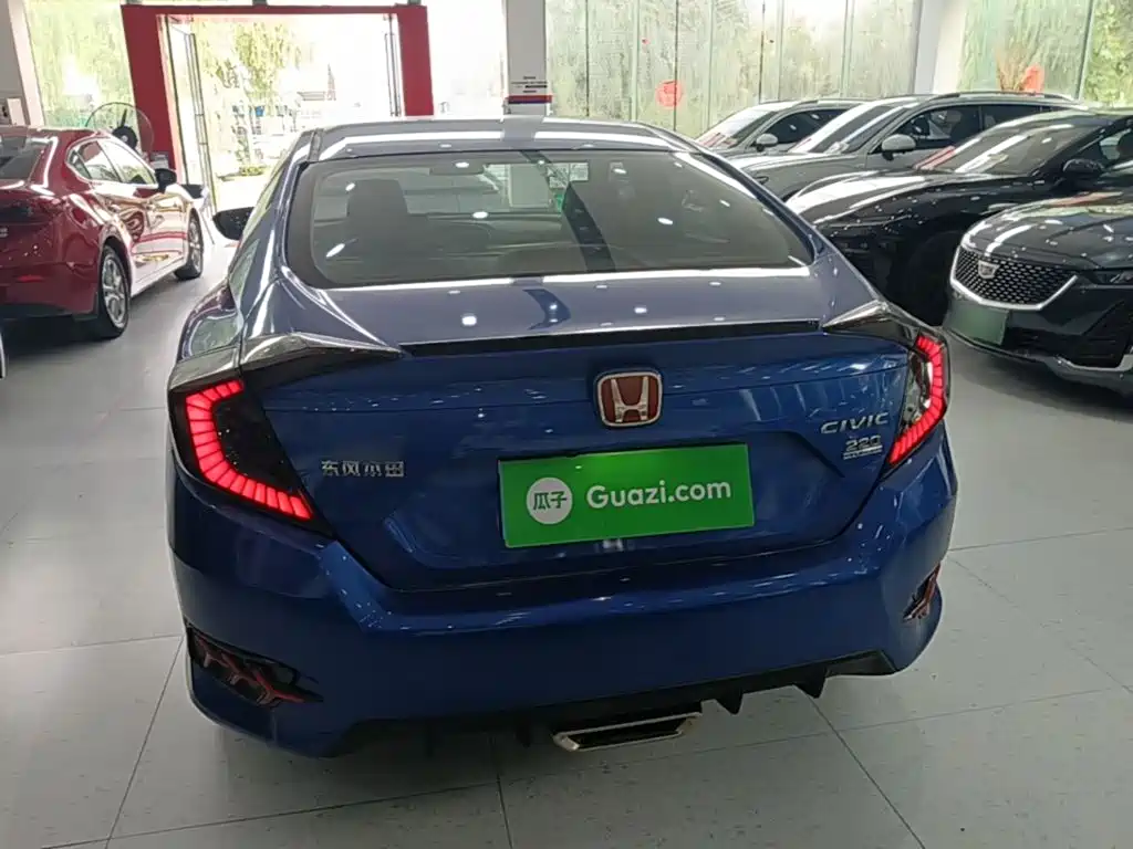 Honda Civic — фото 6