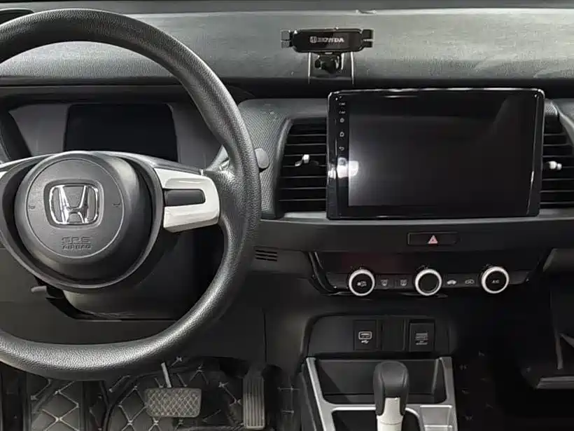 Honda Fit — фото 6
