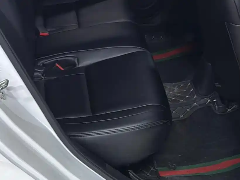 Honda Fit — фото 9