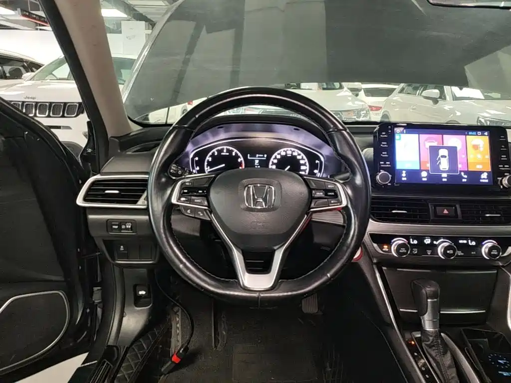 Honda Accord — фото 11