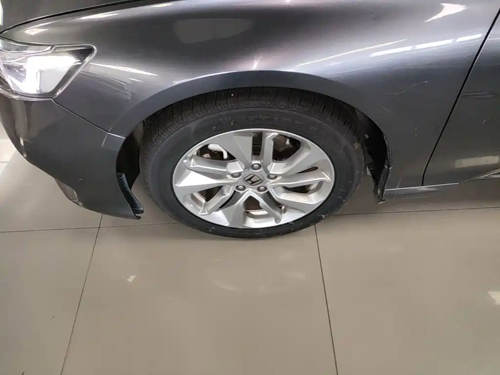 Honda Accord — фото 23