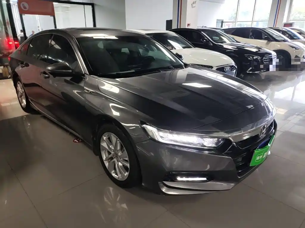 Honda Accord — фото 4