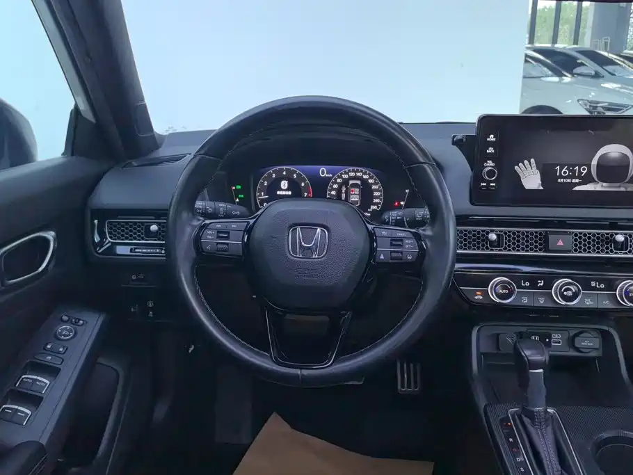 Honda Civic — фото 15