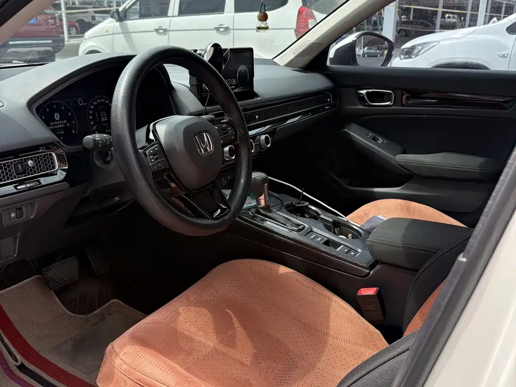 Honda Civic — фото 7