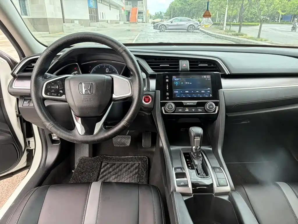Honda Civic — фото 13