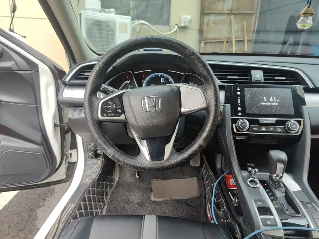 Honda Civic — фото 3