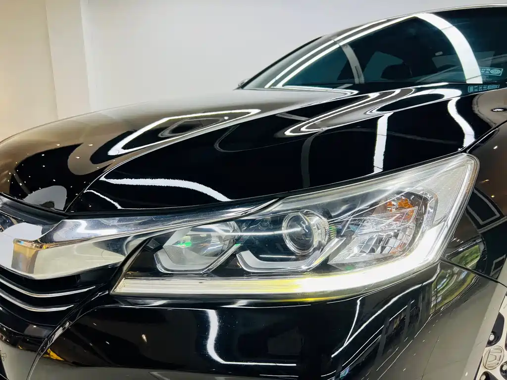 Honda Accord — фото 2