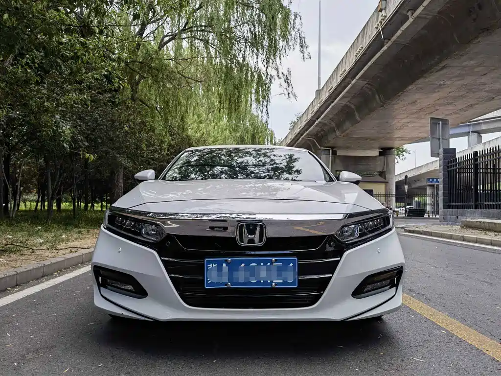 Honda Accord — фото 2