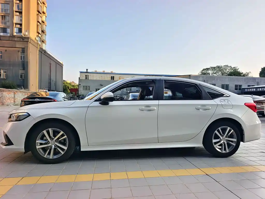 Honda Civic — фото 4