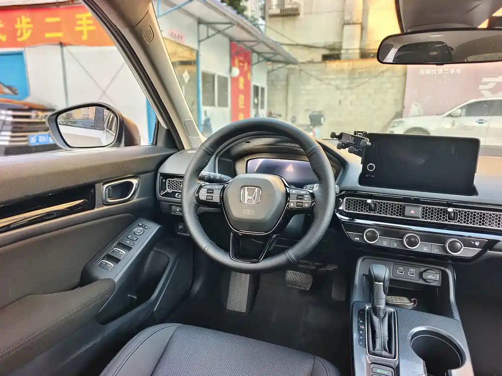 Honda Civic — фото 8