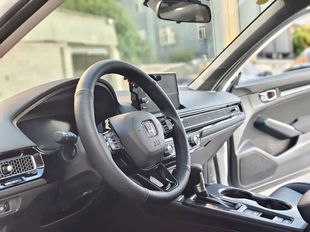 Honda Civic — фото 9