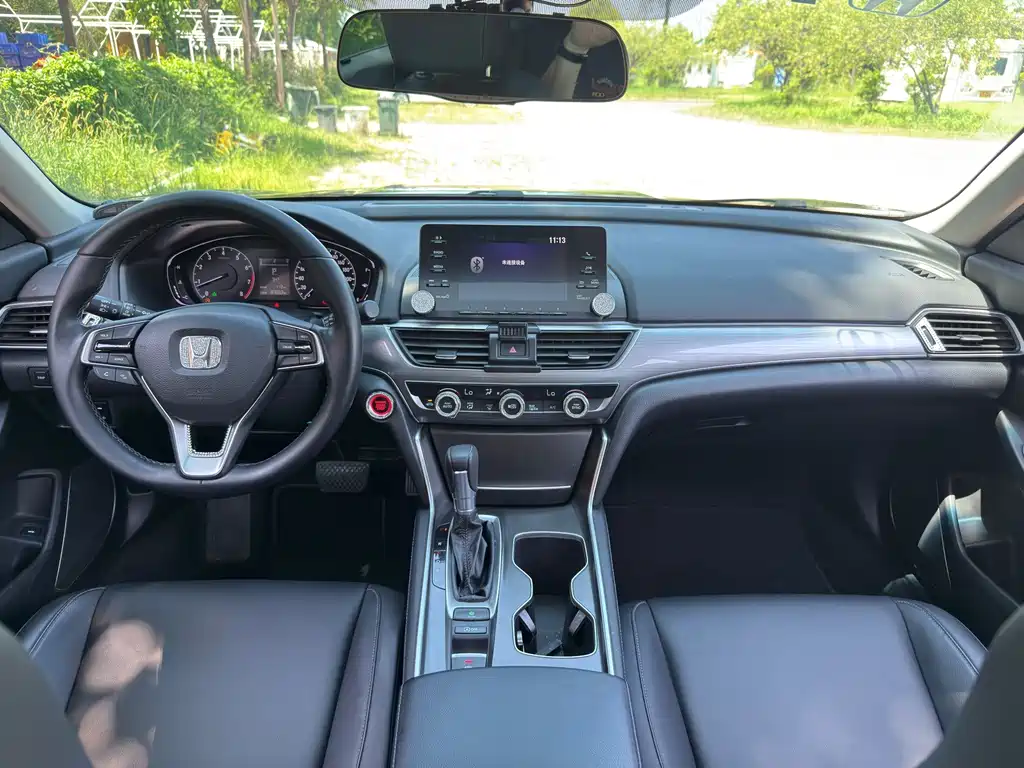 Honda Accord — фото 5