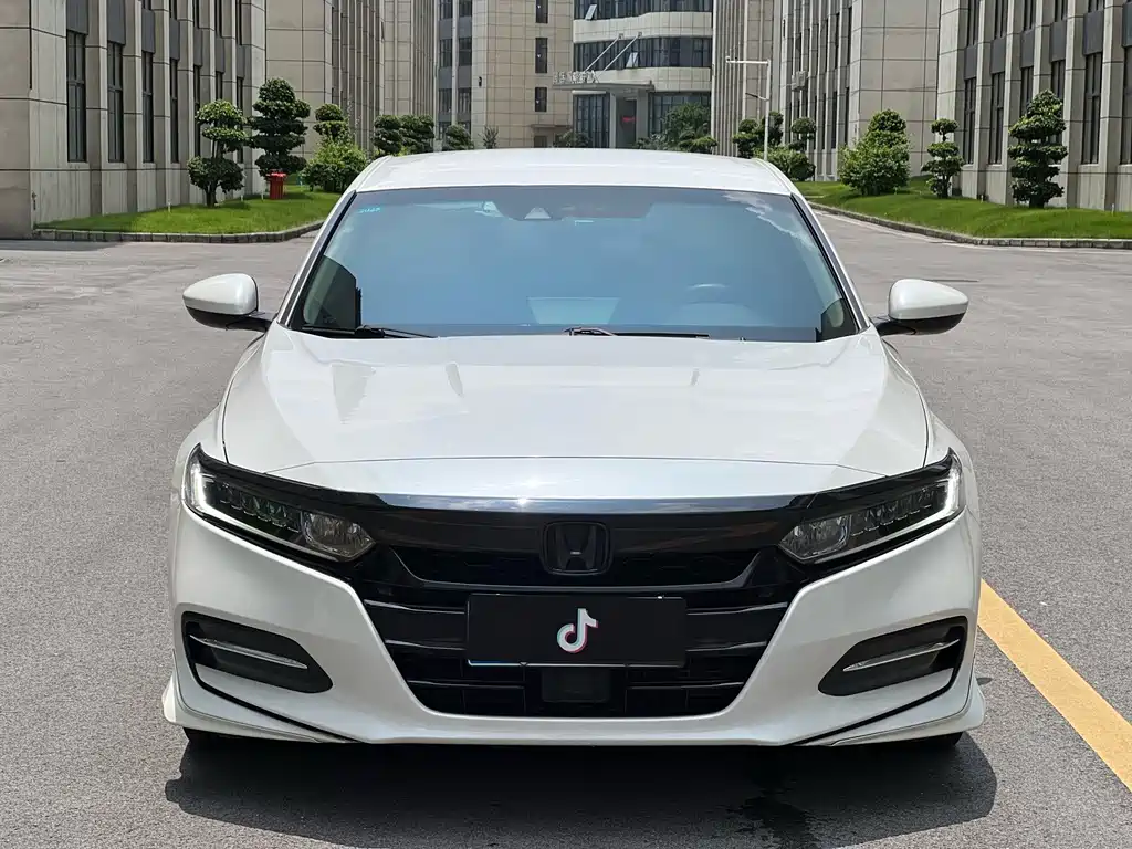 Honda Accord — фото 2