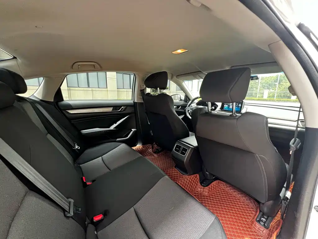 Honda Accord — фото 14