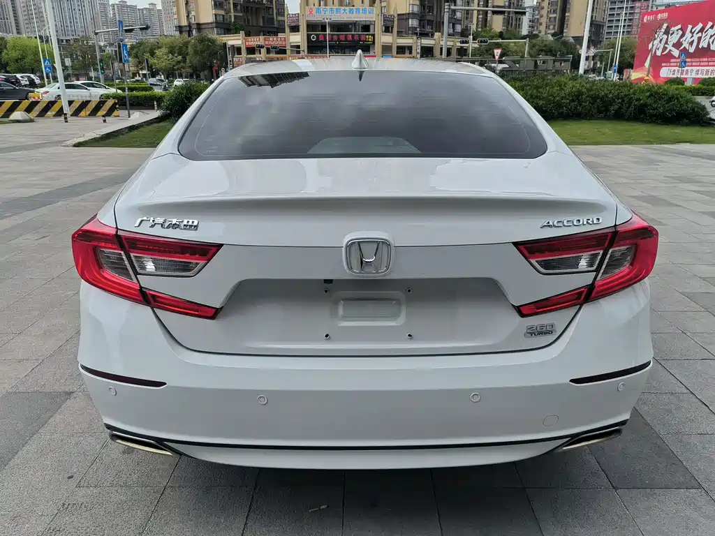 Honda Accord — фото 5