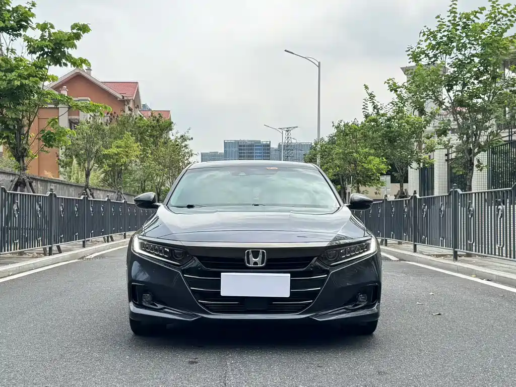 Honda Accord — фото 2