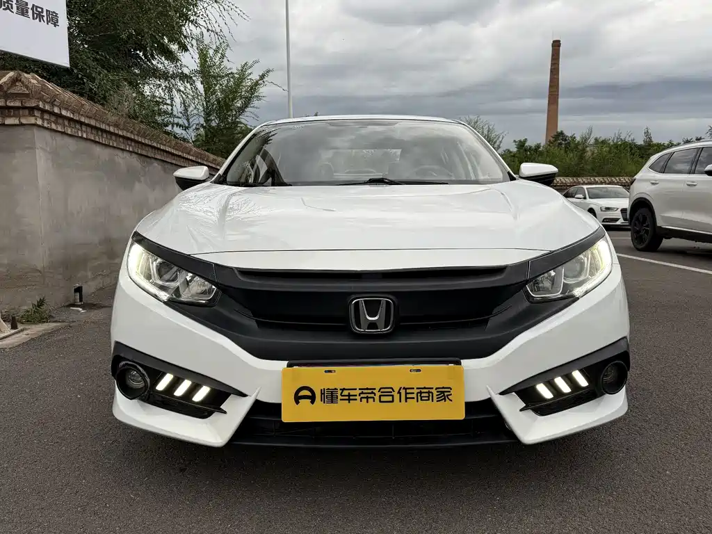 Honda Civic — фото 2