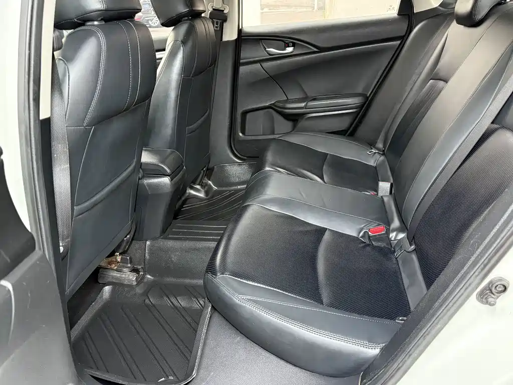 Honda Civic — фото 13